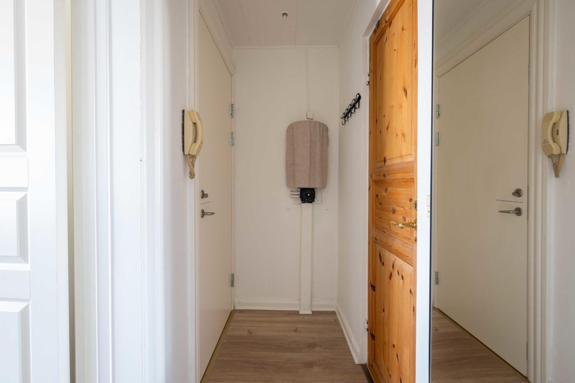 Cozy & Bright In Peaceful Area Apartment *