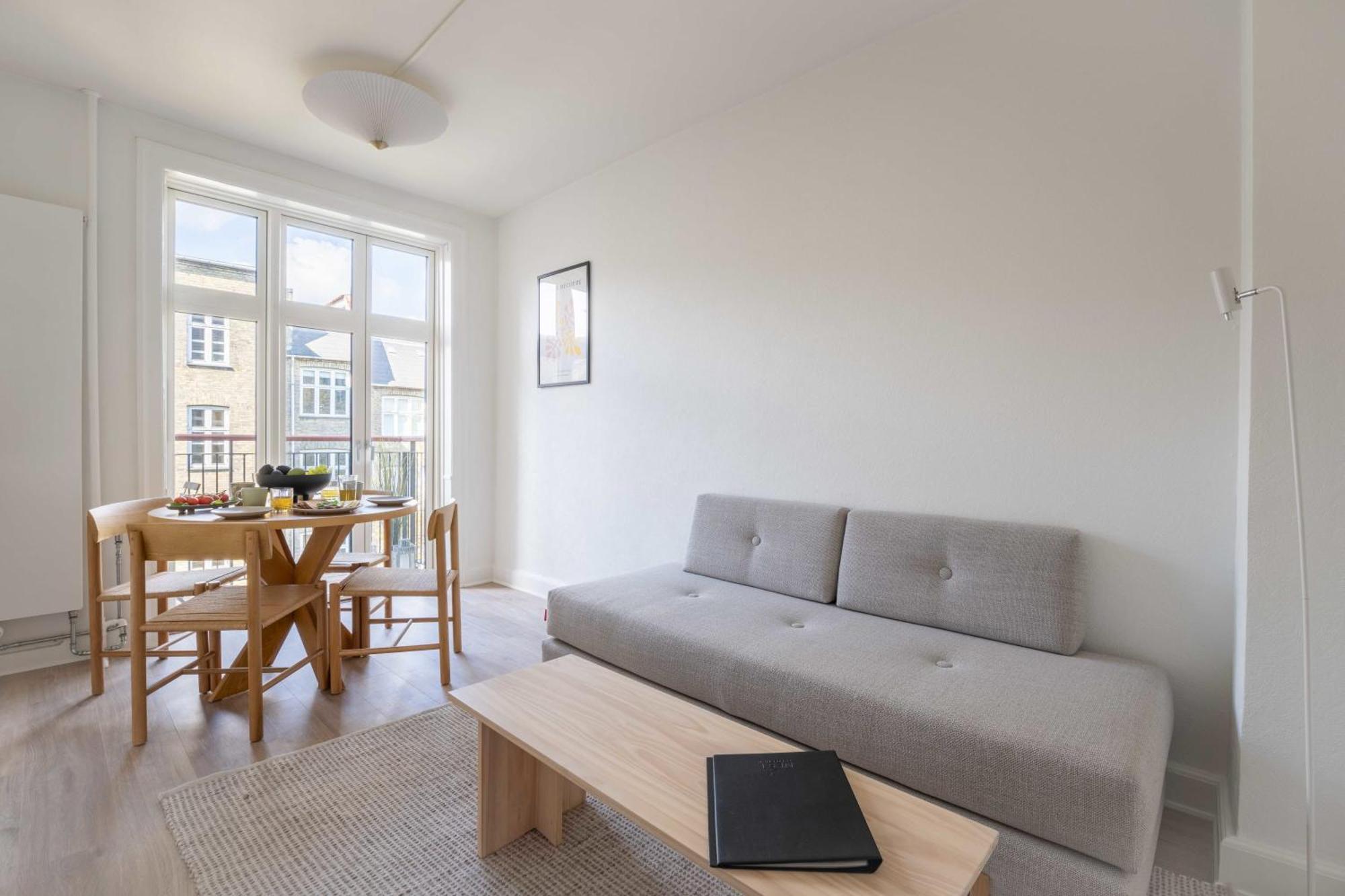 Cozy & Bright In Peaceful Area Copenhagen